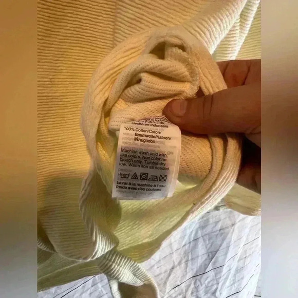 Madewell texture and thread tie up top - Picture 6 of 6